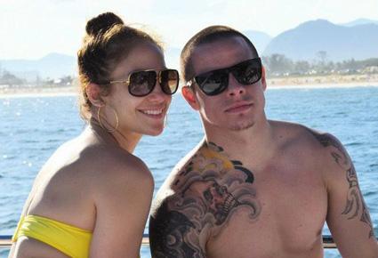 أين يقضي نجوم هوليوود إجازاتهم هذا الشهر؟         